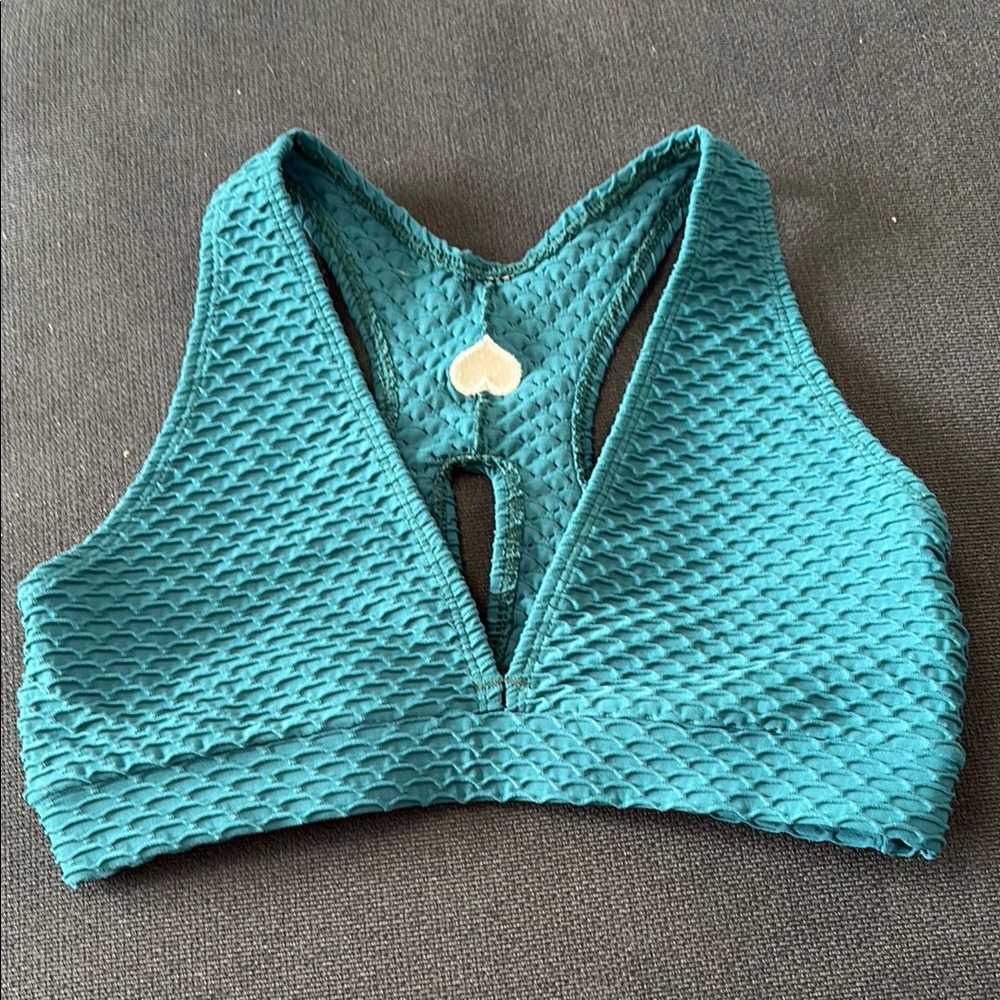 Booty by Brabants Croco skin deep V top in teal